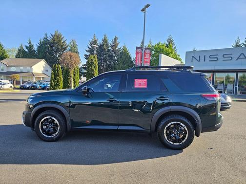 Obsidian Green Pearl/Super Black 2023 Nissan Pathfinder Rock Creek 4WD