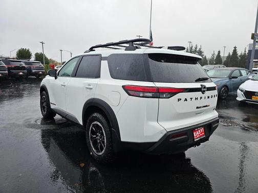 2025 Nissan Pathfinder Rock Creek 4WD