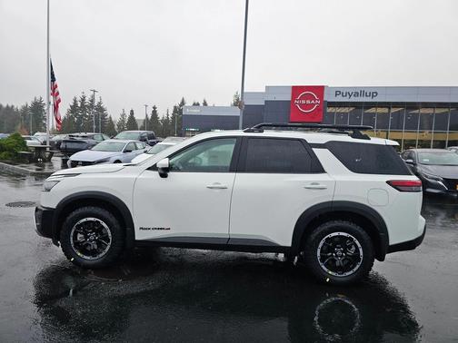 2025 Nissan Pathfinder Rock Creek 4WD