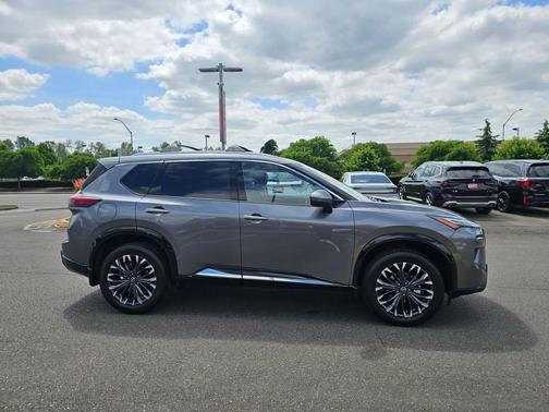 Gun Metallic 2026 Nissan Rogue Platinum