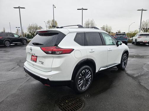 Everest White Pearl Tricoat 2026 Nissan Rogue Platinum