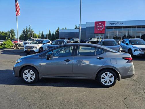 2025 Nissan Versa 1.6 S