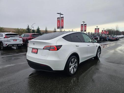 2023 Tesla Model Y Long Range Dual Motor All-Wheel Drive