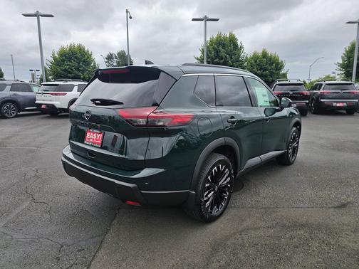 Obsidian Green 2026 Nissan Rogue Dark Armor