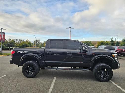 2021 Nissan Titan PRO-4X