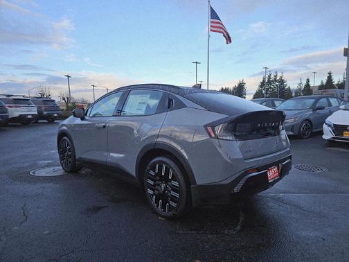 2026 Nissan Leaf PLATINUM+