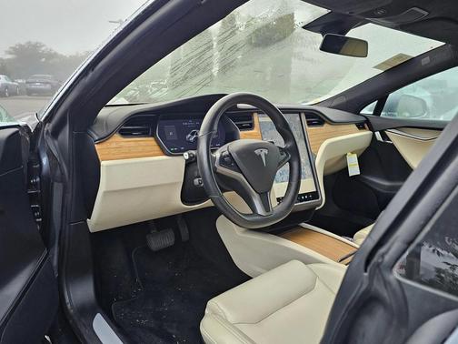 2020 Tesla Model S Long Range Plus