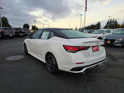 2025 Nissan Sentra SR