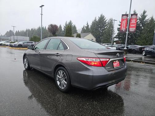 2015 Toyota Camry SE