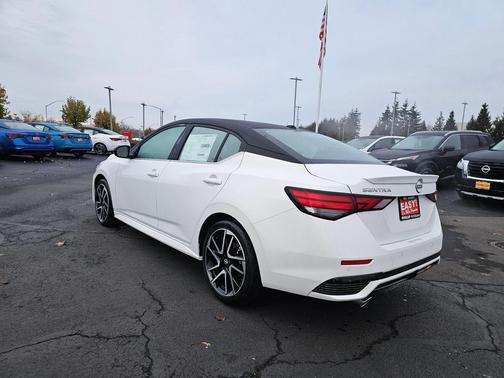 2025 Nissan Sentra SR