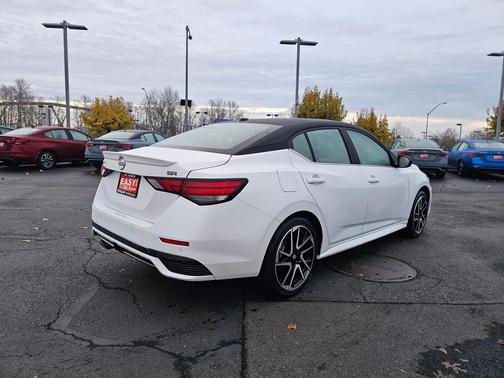 2025 Nissan Sentra SR