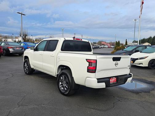 2025 Nissan Frontier SV