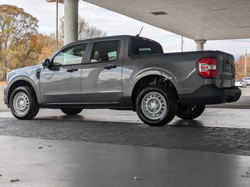 Carbonized Gray Metallic 2023 Ford Maverick XL