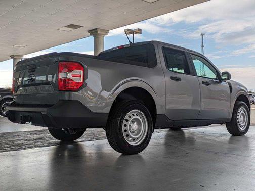 Carbonized Gray Metallic 2023 Ford Maverick XL