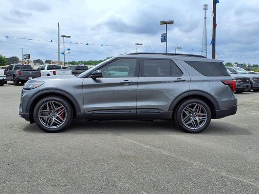 Carbonized Gray Metallic 2026 Ford Explorer ST