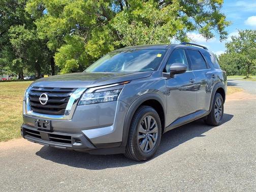 2022 Nissan Pathfinder SV 2WD