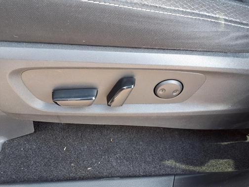 2022 Nissan Pathfinder SV 2WD