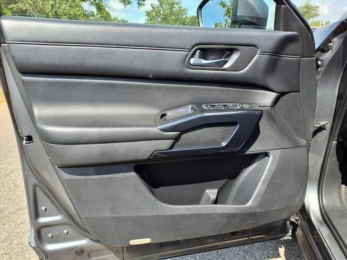 2022 Nissan Pathfinder SV 2WD