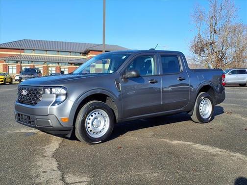 Carbonized Gray Metallic 2025 Ford Maverick XL