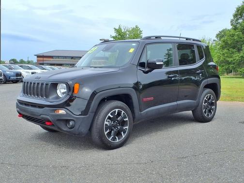 2023 Jeep Renegade Trailhawk