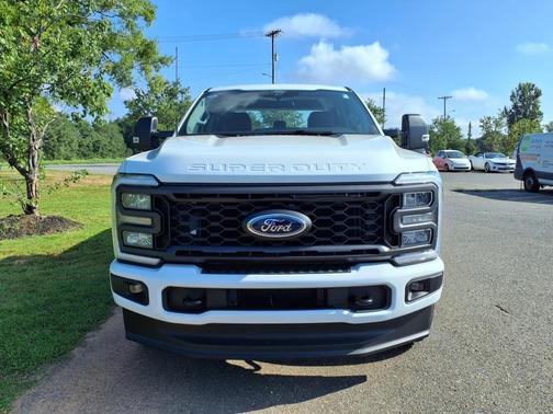 2025 Ford F-250 XL