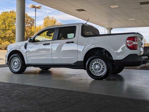 Oxford White 2023 Ford Maverick XL