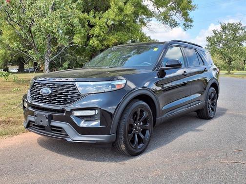 2023 Ford Explorer ST-Line