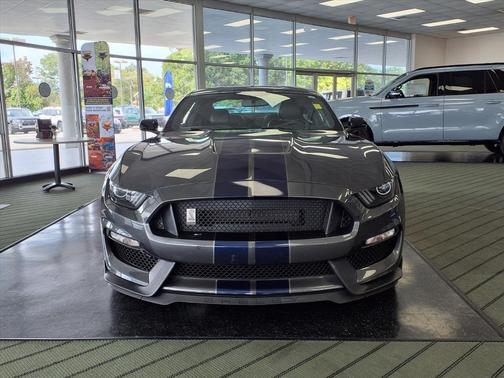 2019 Ford Shelby GT350 Base