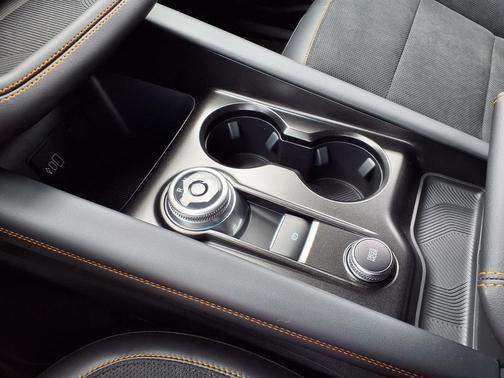 Agate Black Metallic 2026 Ford Explorer Tremor