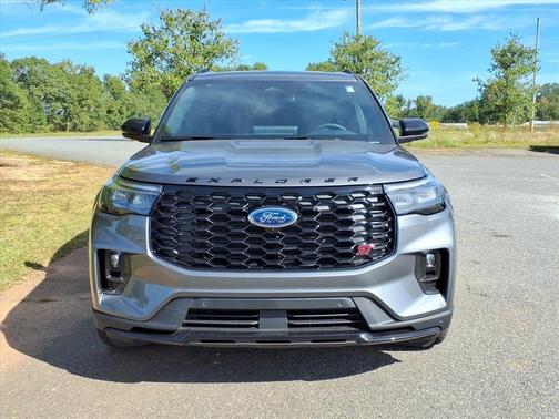 Carbonized Gray Metallic 2025 Ford Explorer ST