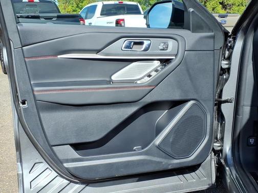 Carbonized Gray Metallic 2025 Ford Explorer ST