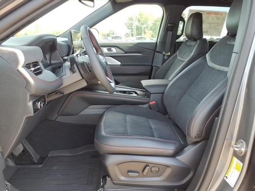 Carbonized Gray Metallic 2025 Ford Explorer ST