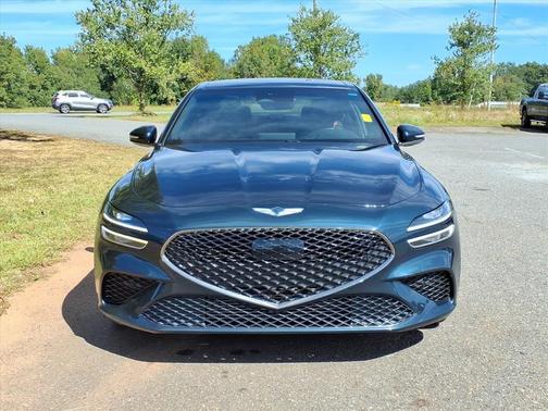 2023 Genesis G70 2.0T RWD