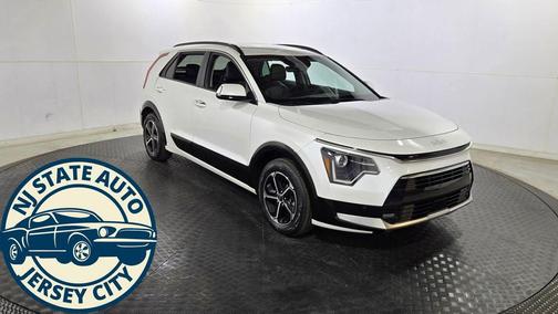2023 Kia Niro SX