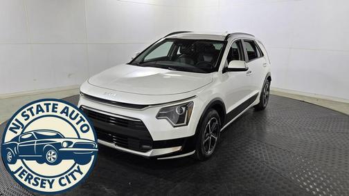 2023 Kia Niro SX