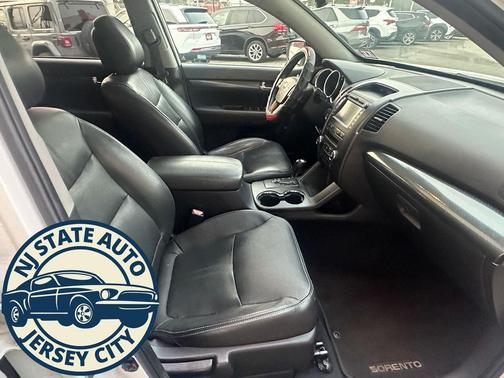 2011 Kia Sorento SX
