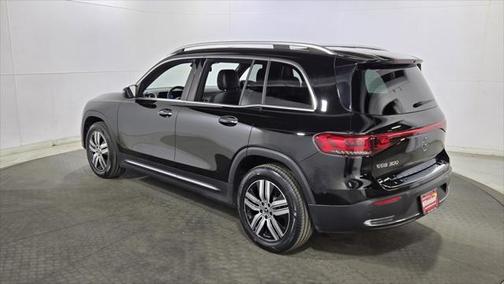 2022 Mercedes-Benz EQB 300 4MATIC