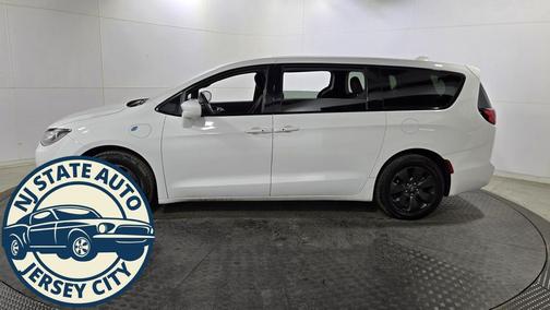 2020 Chrysler Pacifica Hybrid Touring L