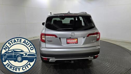 2020 Honda Pilot Touring 8-Passenger
