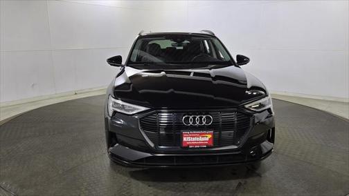 2022 Audi e-tron Premium