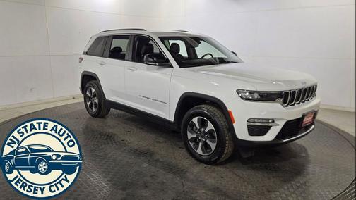 Bright White Clearcoat 2022 Jeep Grand Cherokee 4xe Base