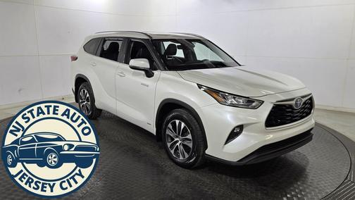 2020 Toyota Highlander Hybrid XLE