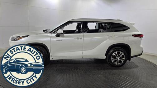 2020 Toyota Highlander Hybrid XLE