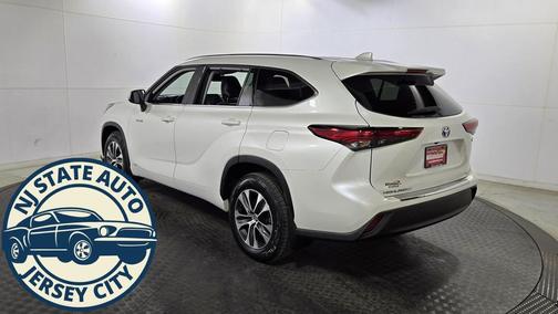 2020 Toyota Highlander Hybrid XLE