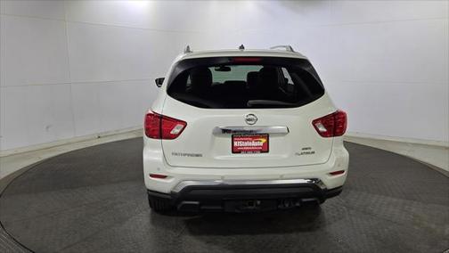 2018 Nissan Pathfinder Platinum