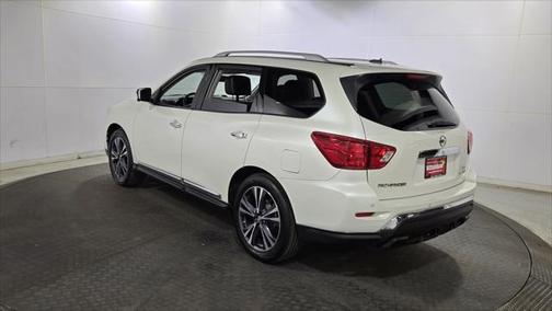 2018 Nissan Pathfinder Platinum
