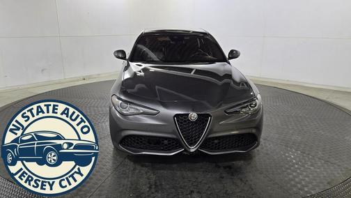 2022 Alfa Romeo Giulia Ti