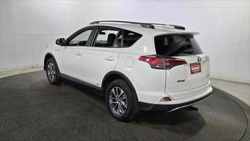 2017 Toyota RAV4 Hybrid LE Plus