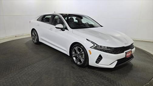 2022 Kia K5 EX