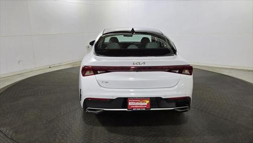 2022 Kia K5 EX
